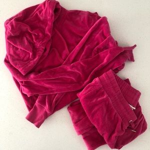 H&M — Velvet Jogger Set